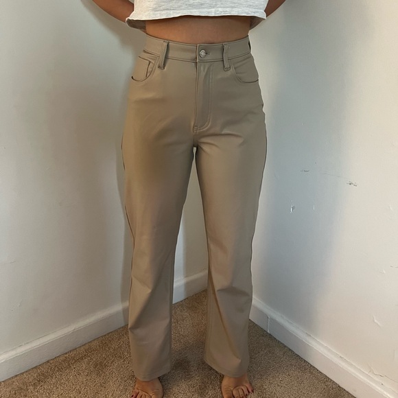 A&F Leather Pants 90s Straight Ultra High Rise Size 6 Short Length. - Picture 5 of 8